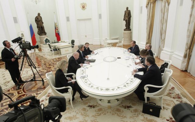 Έχουμε κοινά συμφέροντα για τη Συρία, το μήνυμα Κέρι στον Πούτιν